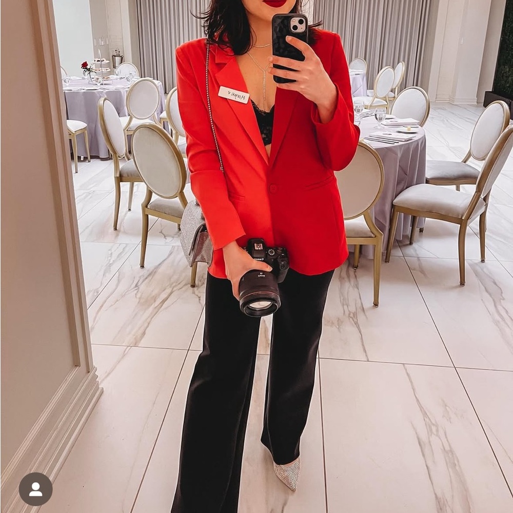 Stylish English Factory Color-Block/Two-Tone Pink & Red Blazer - Picture 5 of 6